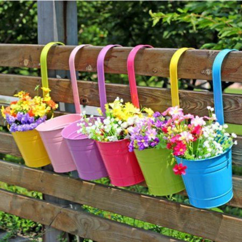 Hanging Metal Bucket Planter - MrPRICE.online